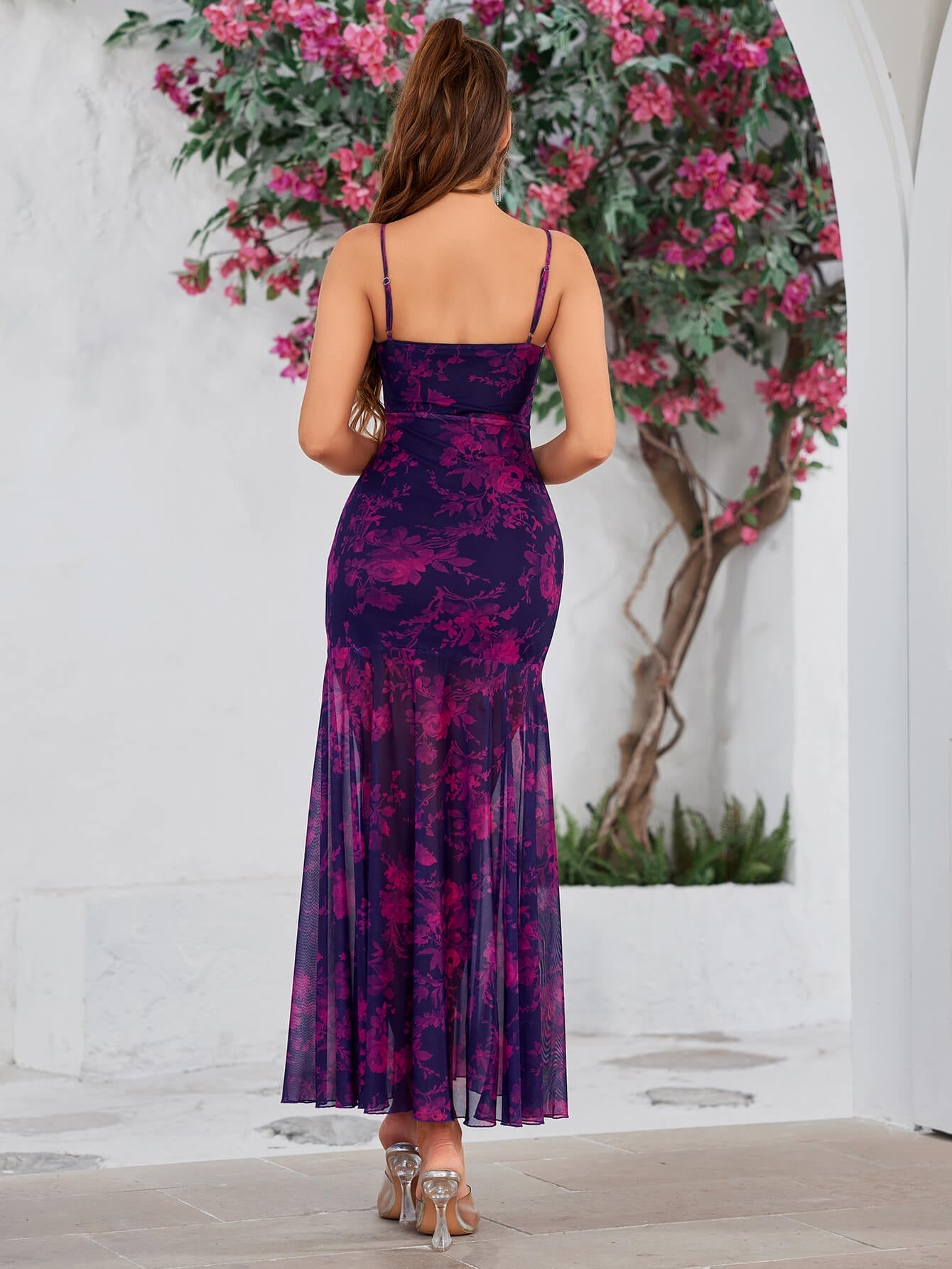 Violeta | Vestido Midi Lilás Tie-Dye com Corpete Franzido e Alças Finas