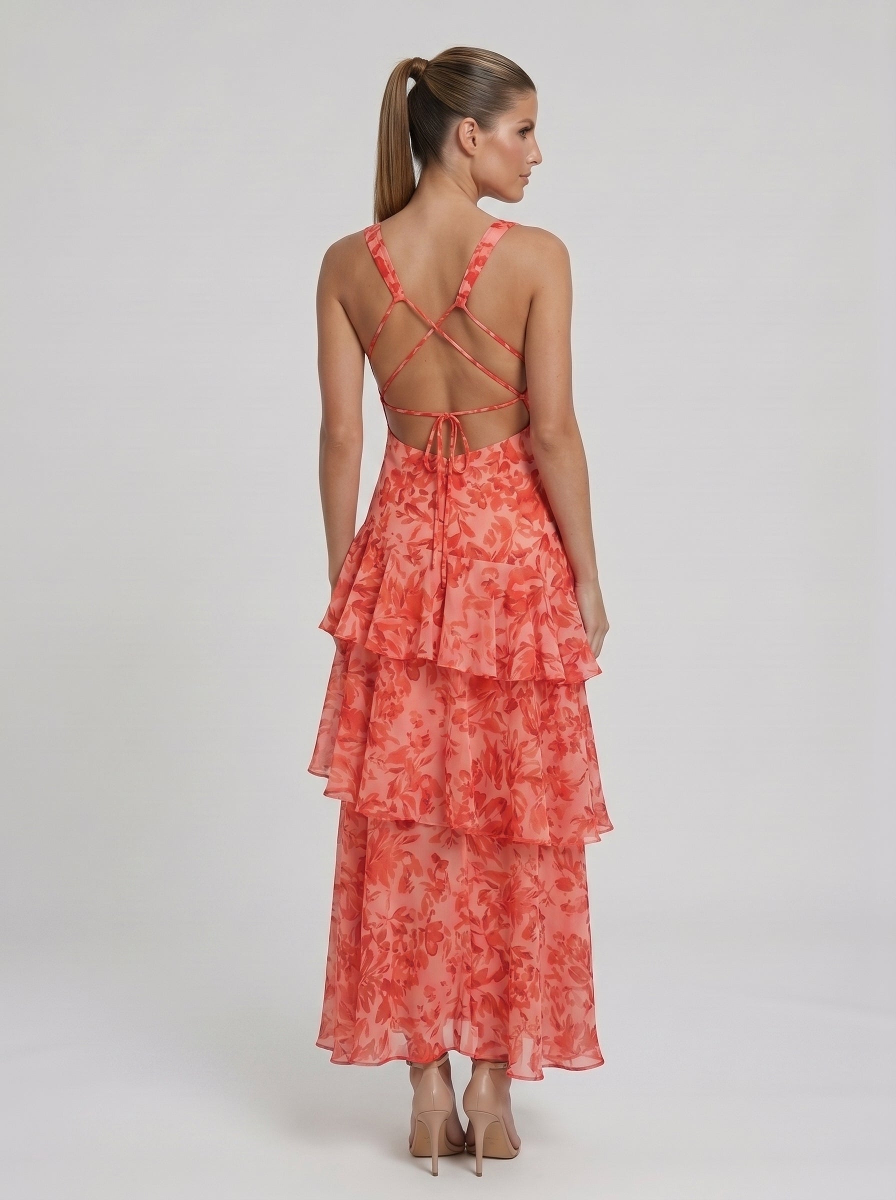 Valentina | Vestido Longo Floral com Babados em Camadas e Decote V