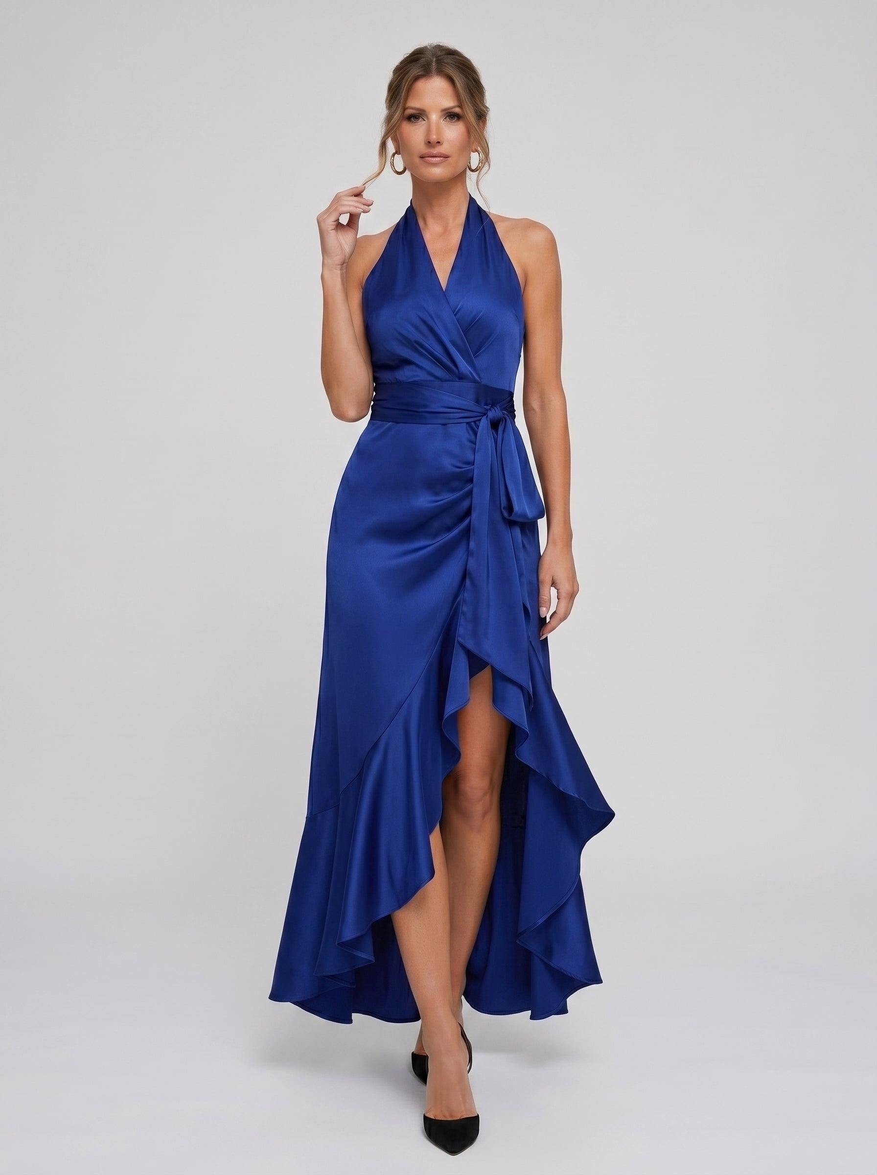 Lorena | Vestido Longo Azul Royal com Decote Halter Cruzado e Babado Assimétrico