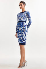 Vestido Dolce Midi de Cintura Alta com Estampa Exclusiva e Silhueta Esculpida