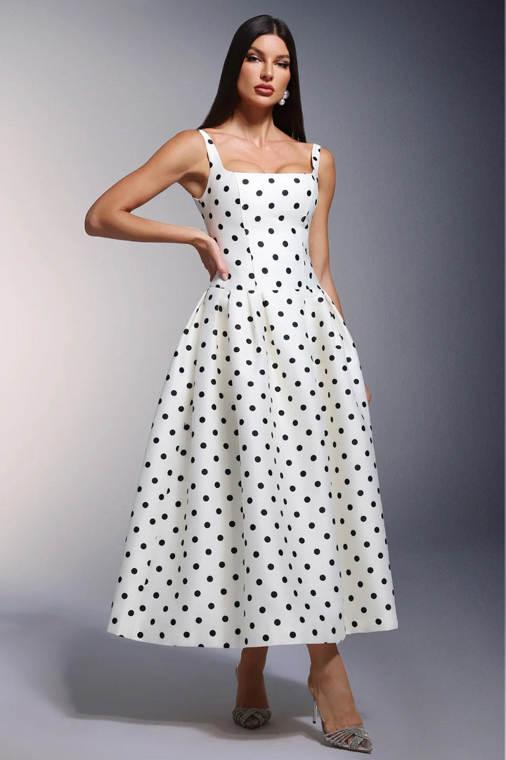 Vestido Longo Plissado com Estampa de Poá, Decote Quadrado e Bolsos Funcionais