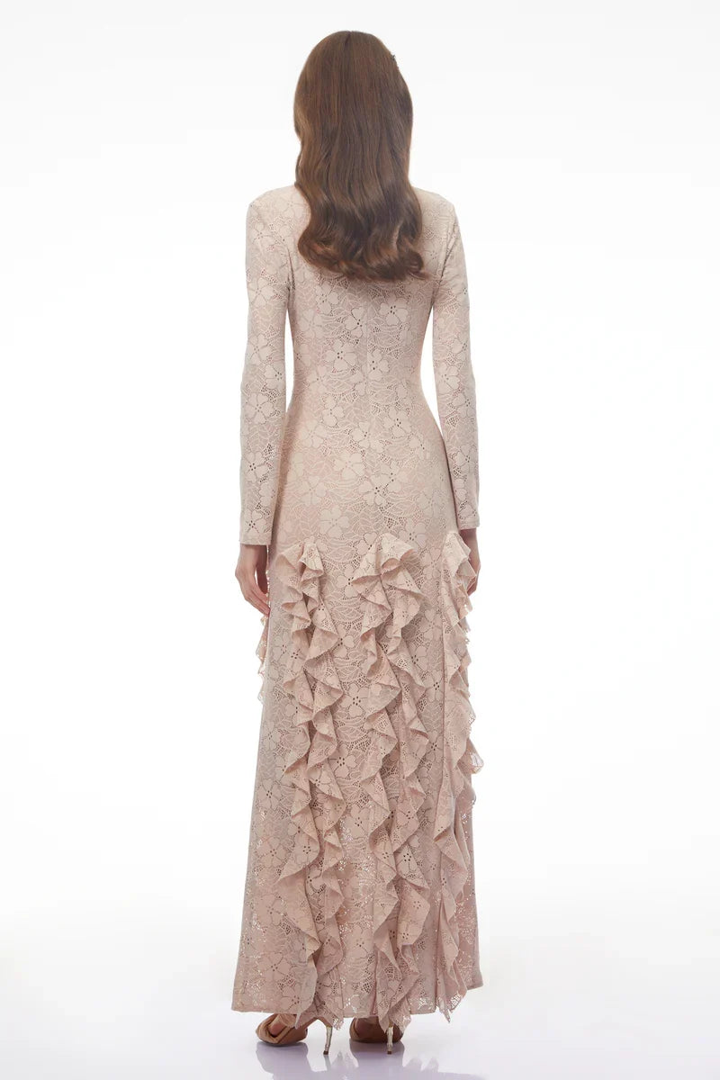 Vestido Estruturado com Gola Alta Suave e Detalhes Rendados
