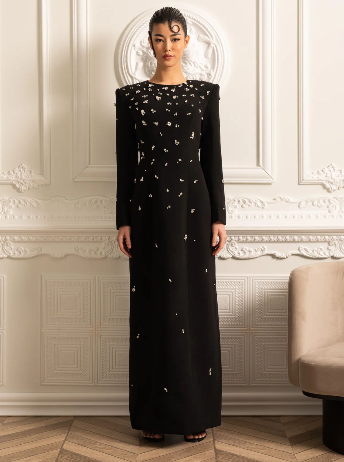 Isabela | Vestido Longo com Bordado à Mão em Pedrarias