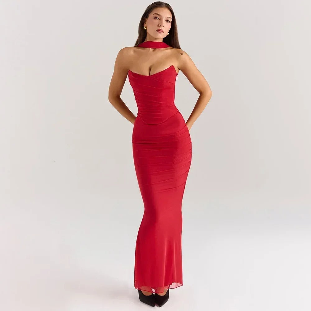 Verônica | Vestido Longo Vermelho com Franzido, Corpete e Detalhe no Pescoço