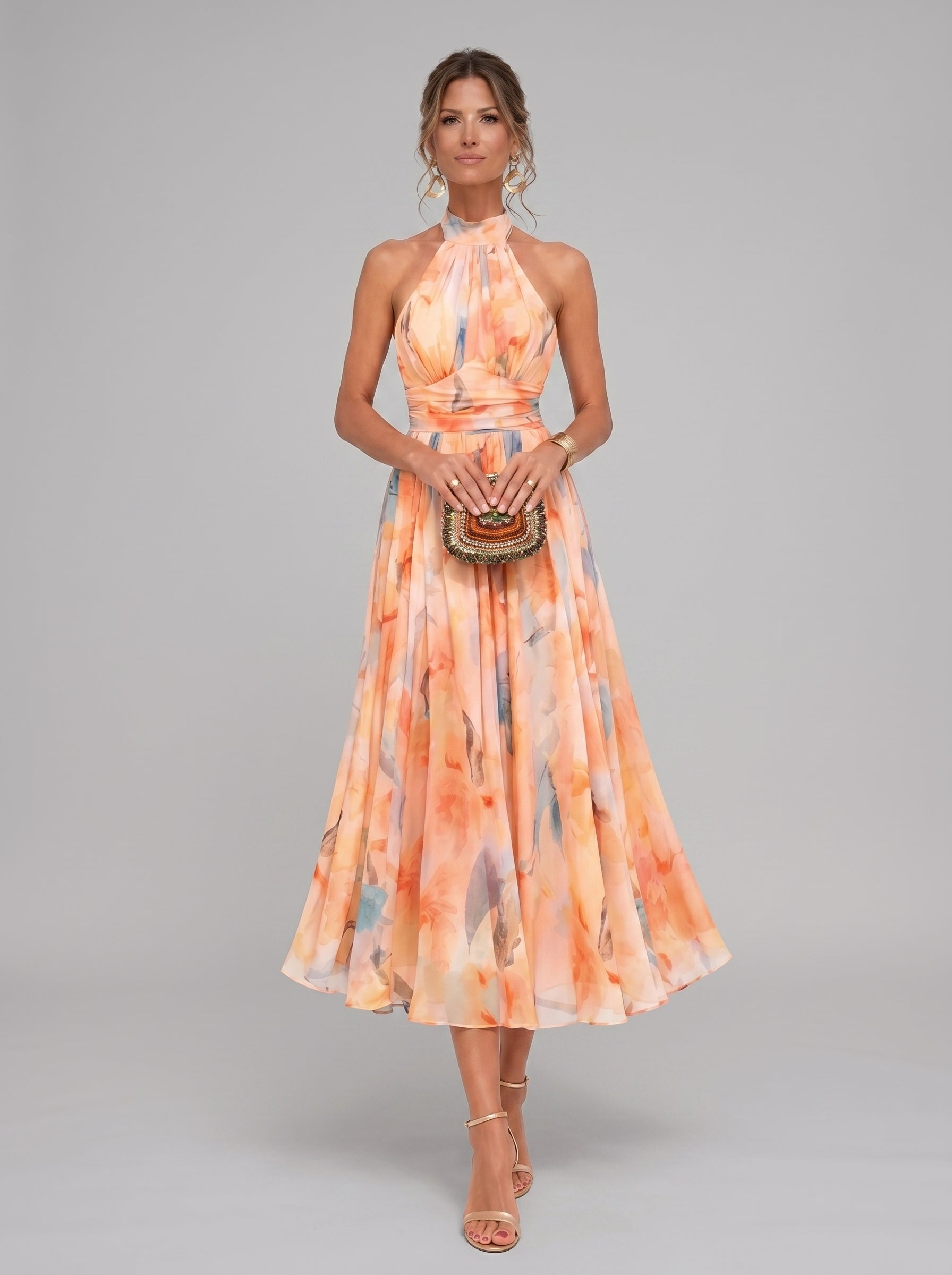 Renata | Vestido Midi Coral Floral com Decote Halter e Saia Plissada