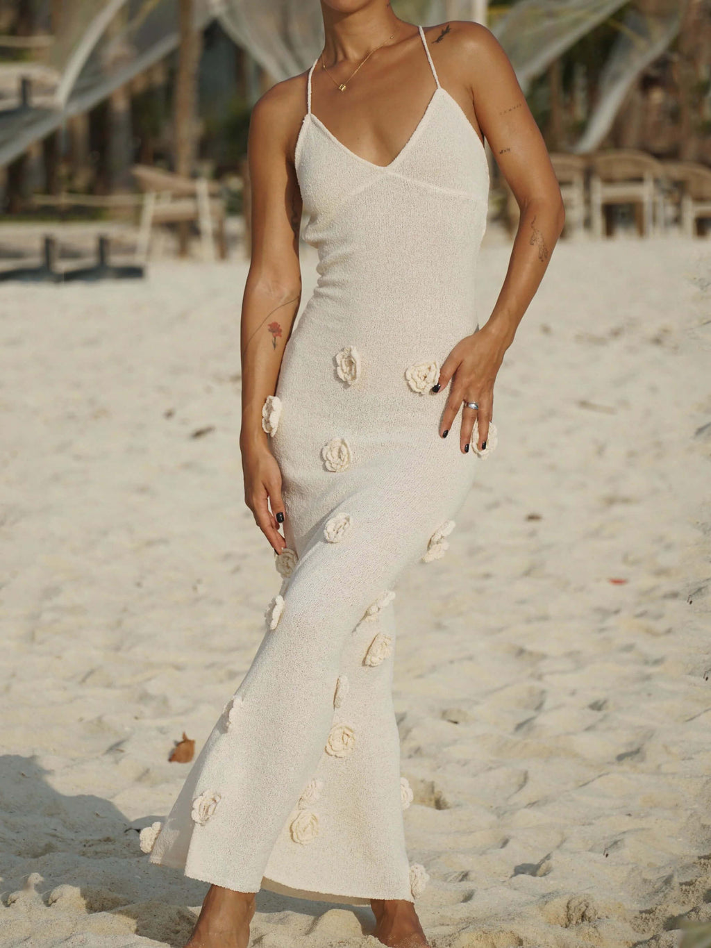 Conceição | Vestido Longo Creme em Renda com Babados e Costas Abertas