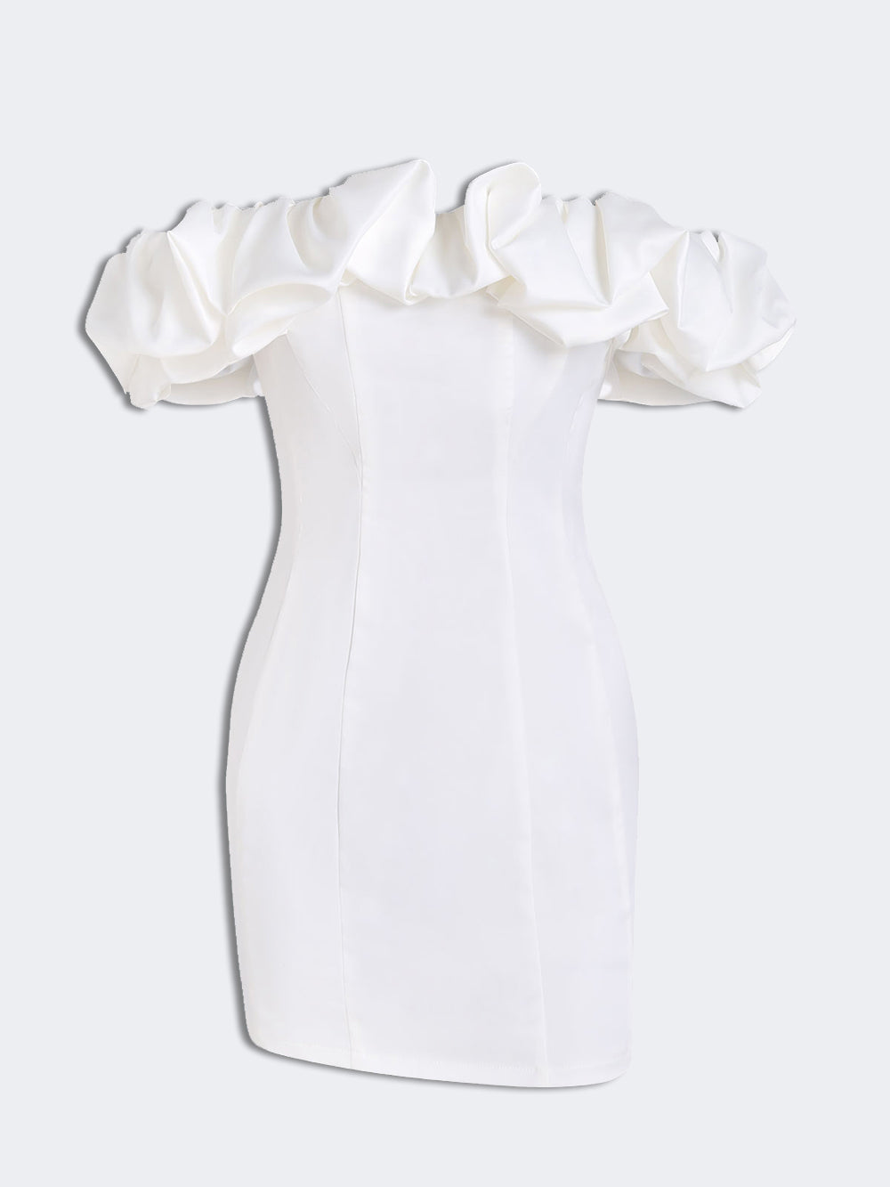 Violante | Vestido Mini Branco com Ombros Caídos e Babado Volumoso
