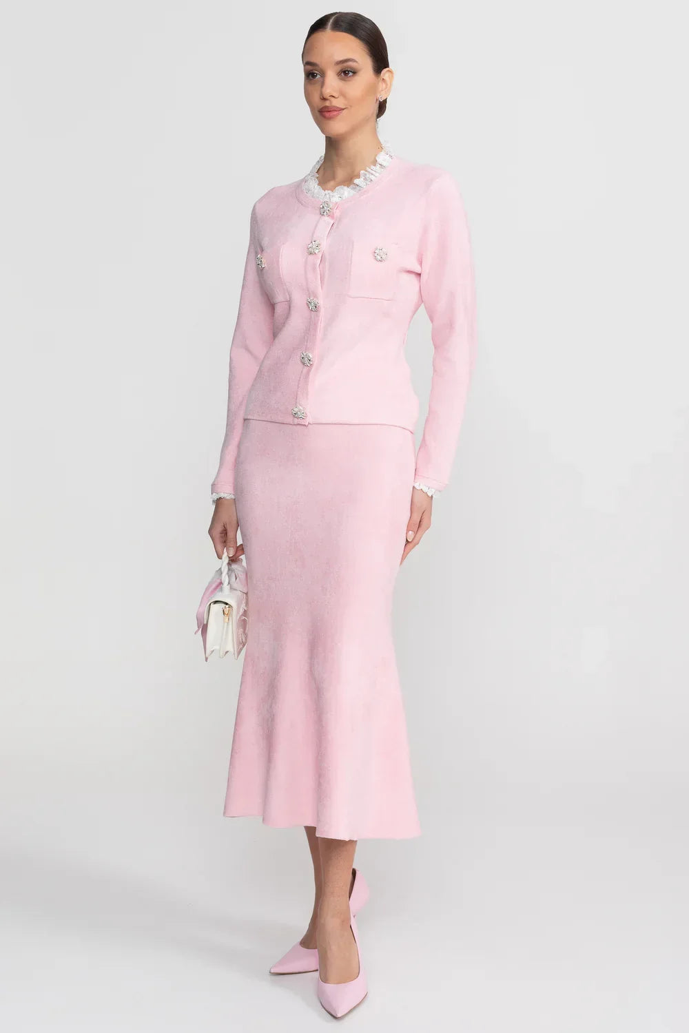 Conjunto Executivo Rosa: Casaco Estruturado e Saia Sereia Midi – Elegância