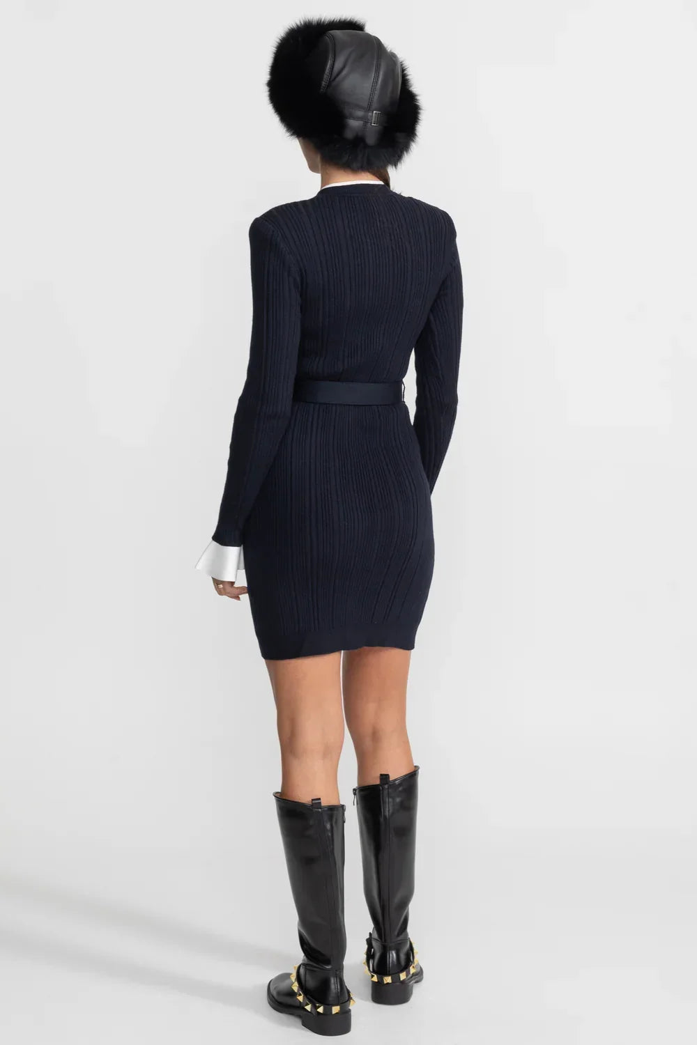 Vestido Midi Canelado com Detalhes em Splicing e Mangas Trombeta