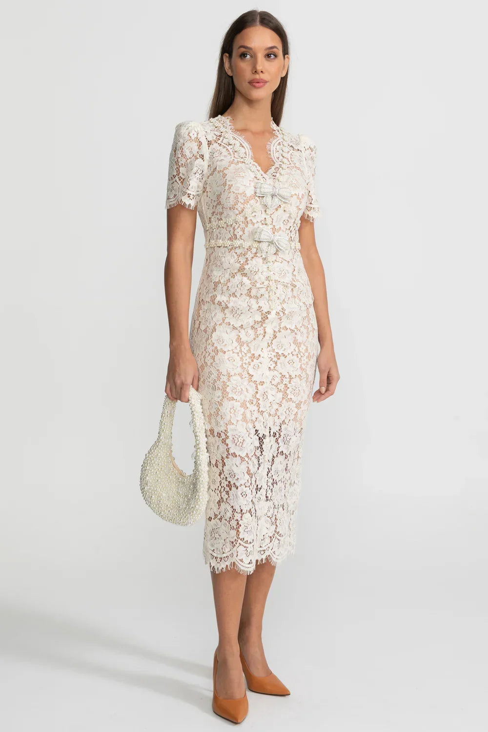 Vestido Midi em Renda Escultural com Cinto e Forro Acetinado