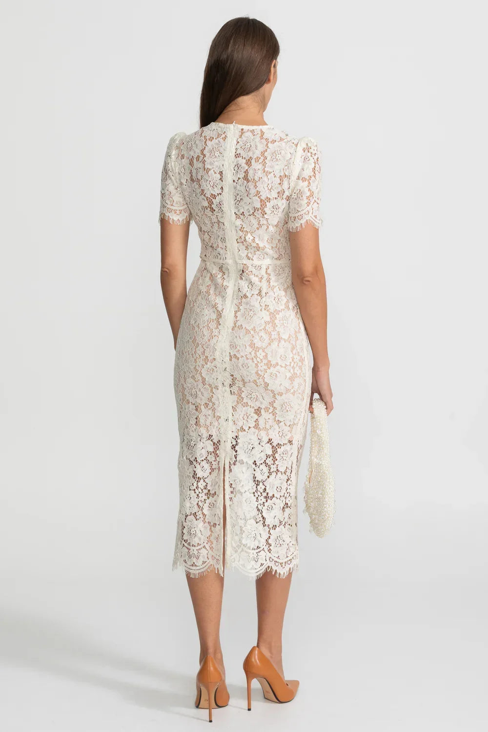 Vestido Midi em Renda Escultural com Cinto e Forro Acetinado