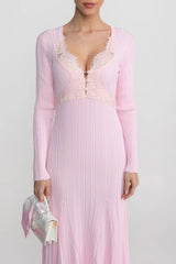 Letícia | Vestido Midi Canelado Rosa com Detalhes em Renda