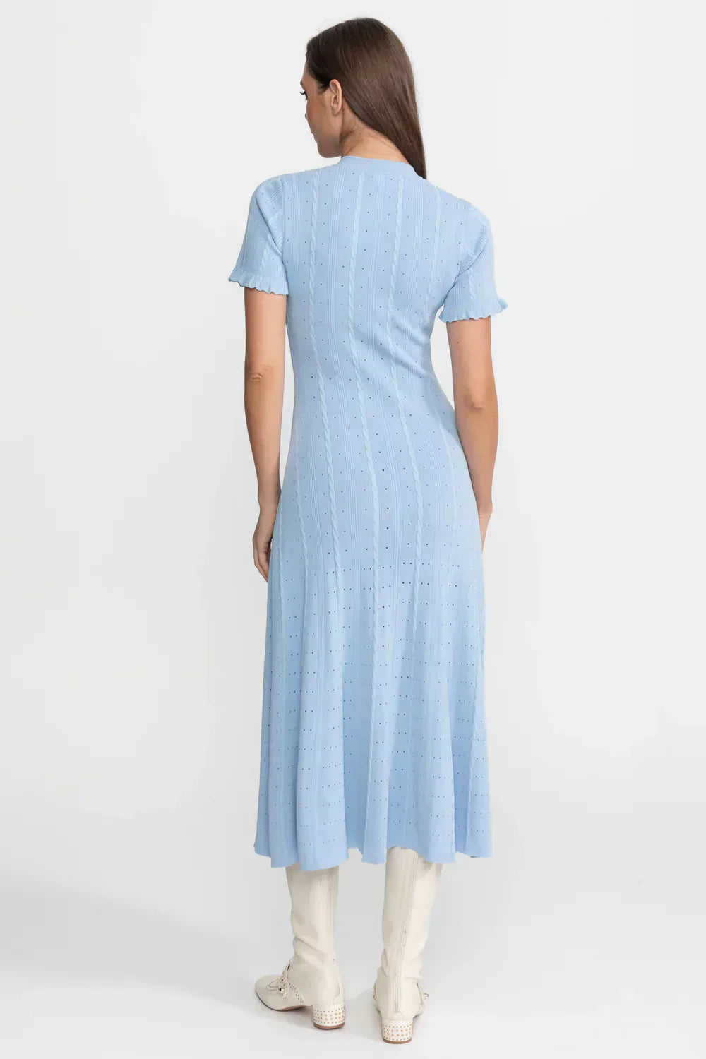 Serena | Vestido Midi em Tricô Vazado Azul com Babados e Botões