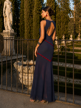 Ingrid | Vestido Longo Azul Marinho com Gola Alta e Fenda Lateral