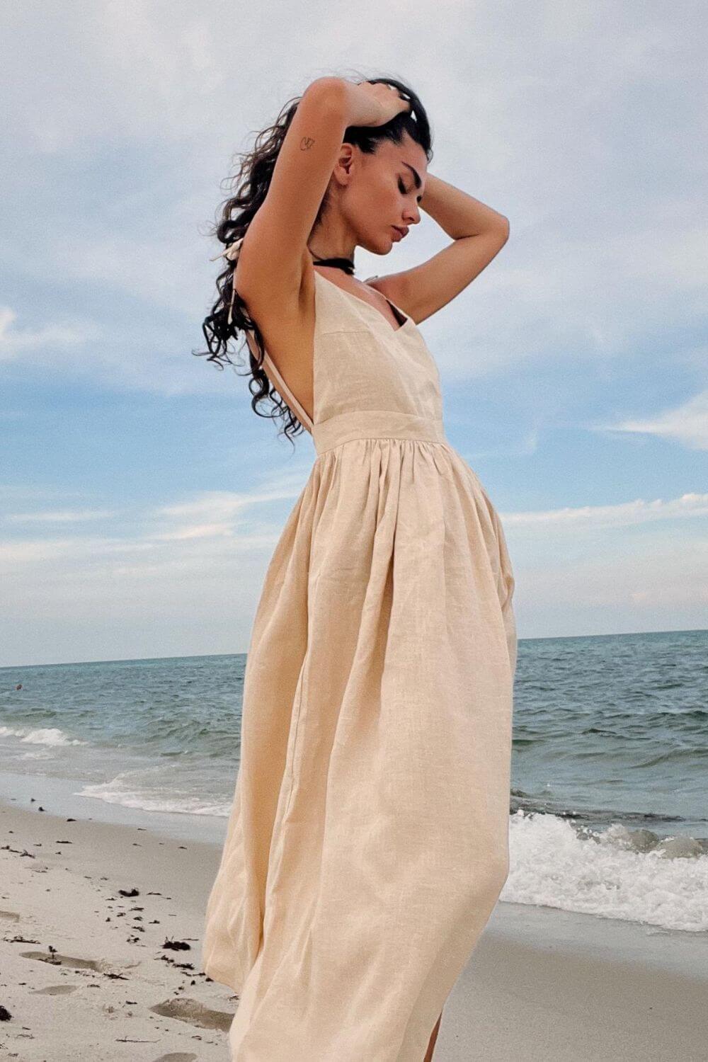 Dandara | Vestido Midi em Algodão com Franzido no Busto e Alça Ajustável
