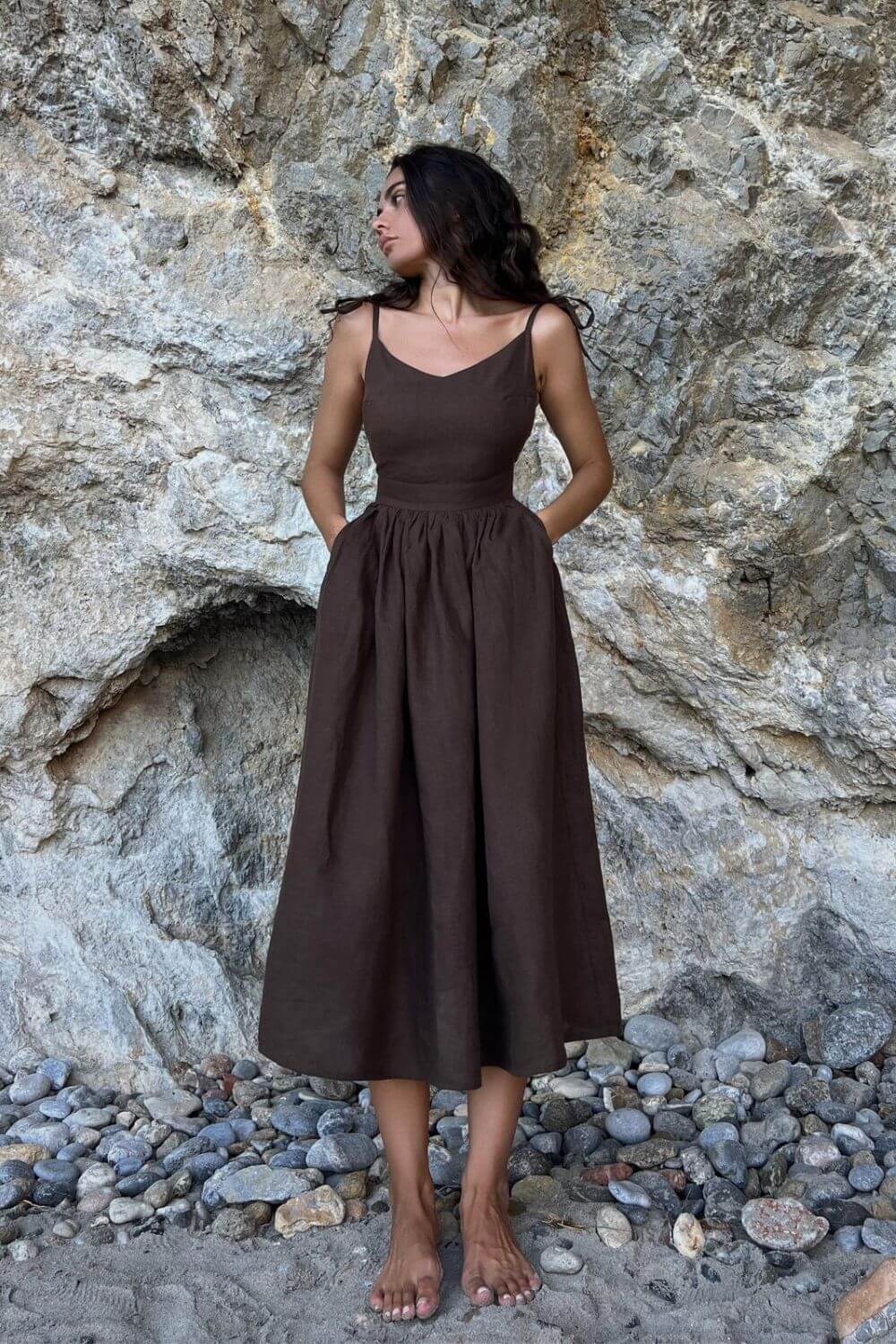 Dandara | Vestido Midi em Algodão com Franzido no Busto e Alça Ajustável