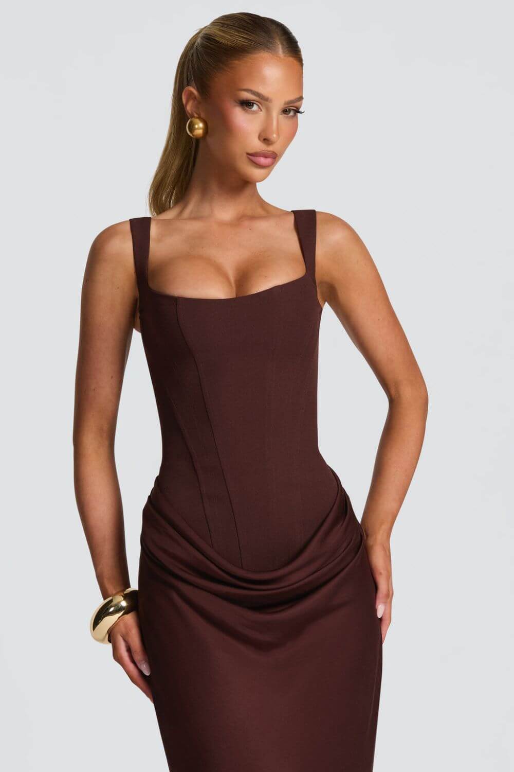 Tainá | Vestido Longo Sereia em Chocolate com Corset Estruturado e Franzido