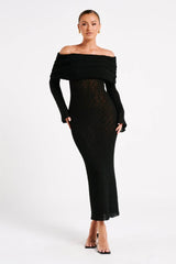 Camila | Vestido Longo Preto Off-Shoulder com Manga Longa