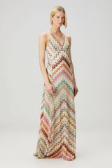 Aleth | Vestido Longo em Renda Chevron Terracota com Alças Cruzadas