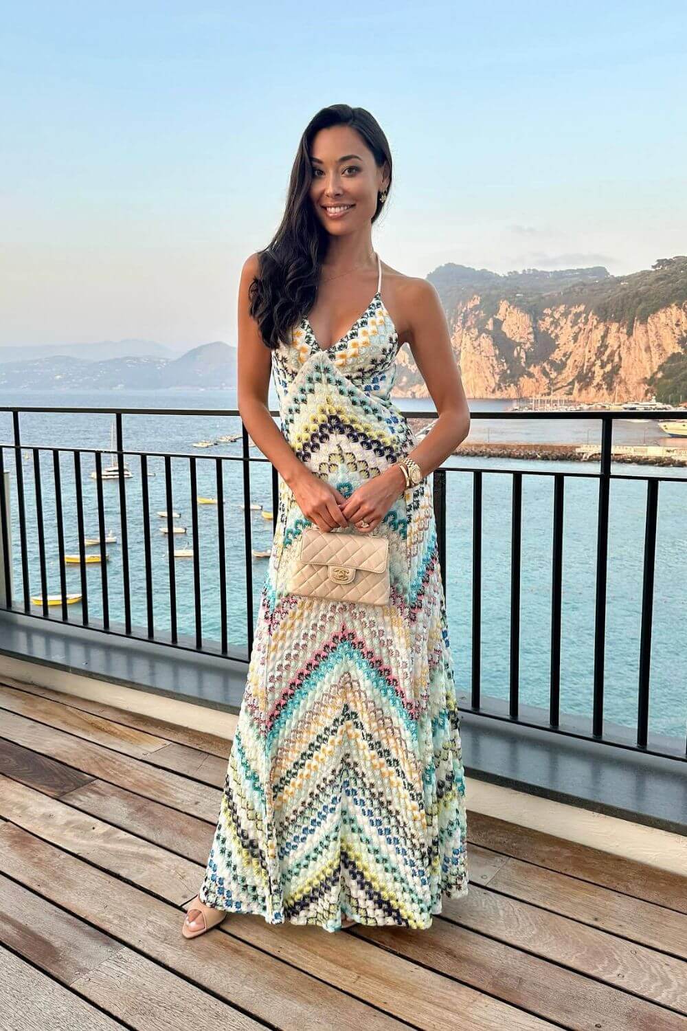 Aleth | Vestido Longo em Renda Chevron Terracota com Alças Cruzadas