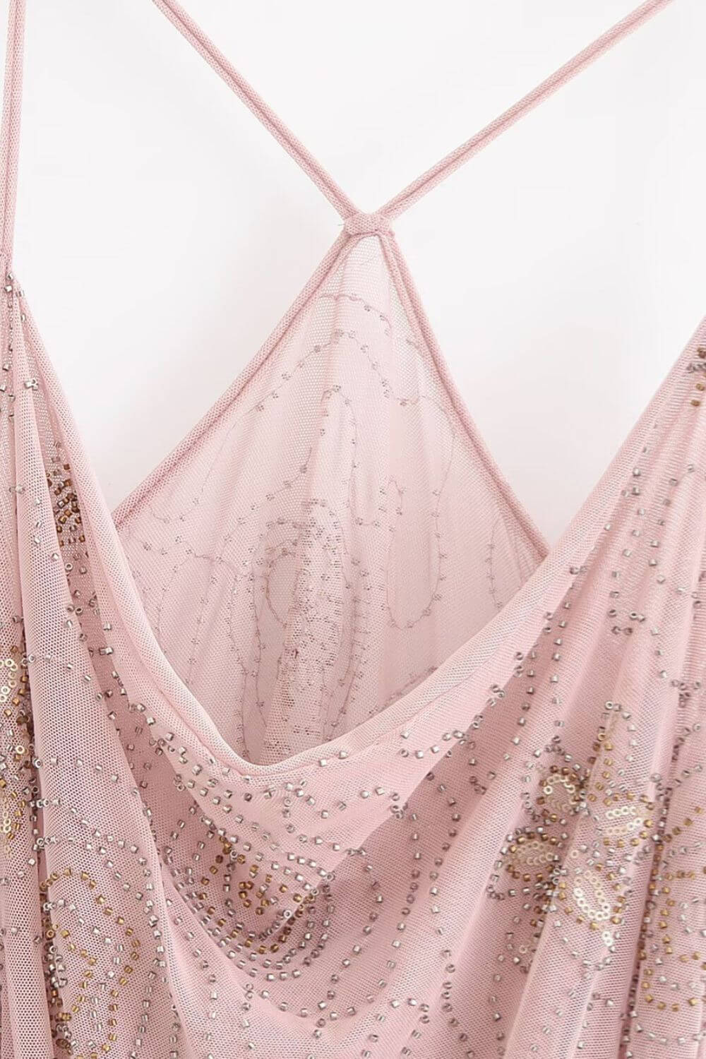 Rose | Vestido Mini em Renda Rosê com Cowl Neck e Bordado Sutil