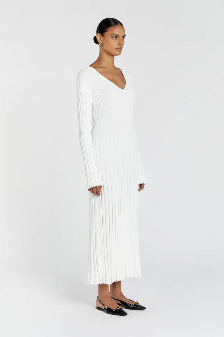 Marta | Vestido Longo em Tricô com Decote em V e Manga Longa